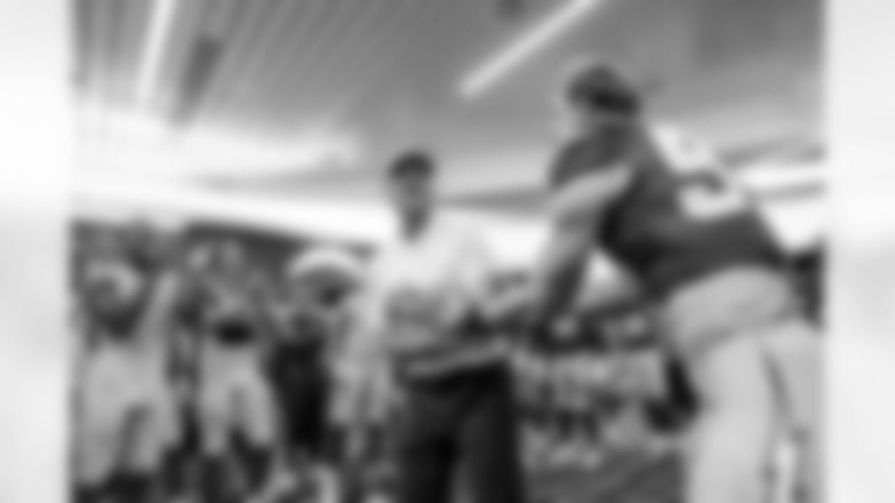 The Los Angeles Chargers play the Tennessee Titans on Sunday, November 10, 2024 at SoFi Stadium in Inglewood, CA.
[FINAL SCORE: LAC 27 - TEN 17]