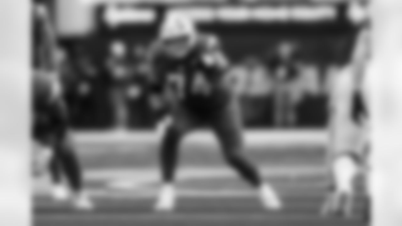 Take a look at the best photos of Chargers 2026 free agent Austin Deculus