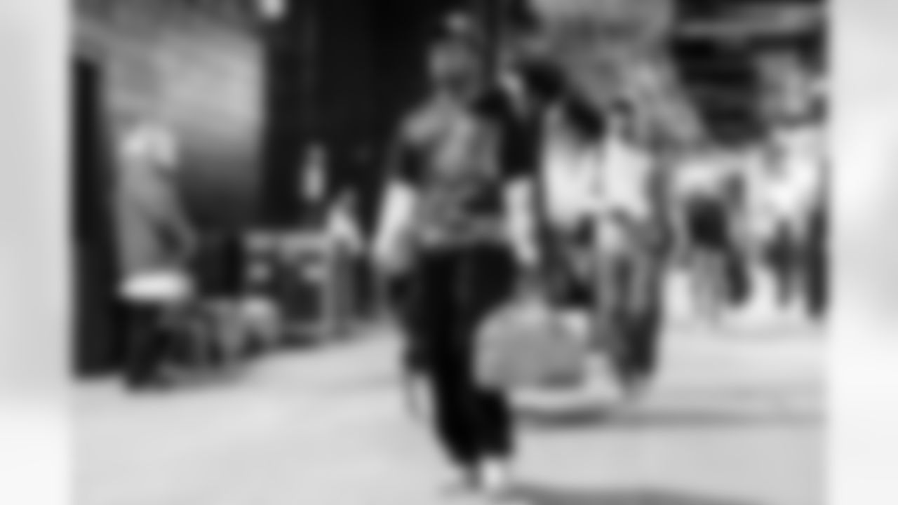 RB Amar Johnson (34)