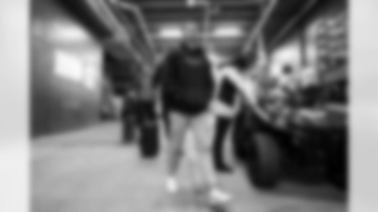 WR Ladd McConkey (15)