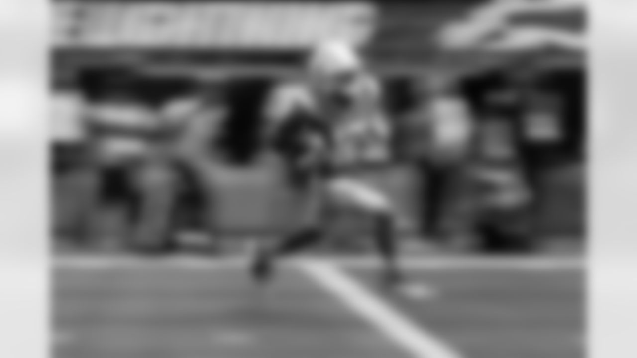 The Los Angeles Chargers play the Las Vegas Raiders on Sunday, September 8, 2024 at SoFi Stadium in Inglewood, CA.
[FINAL SCORE: LAC 22 - LV 10]