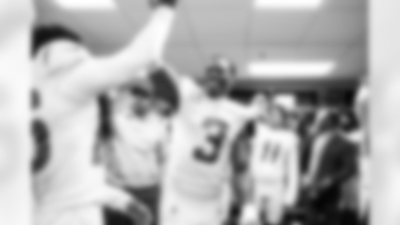 S Derwin James Jr. (3)