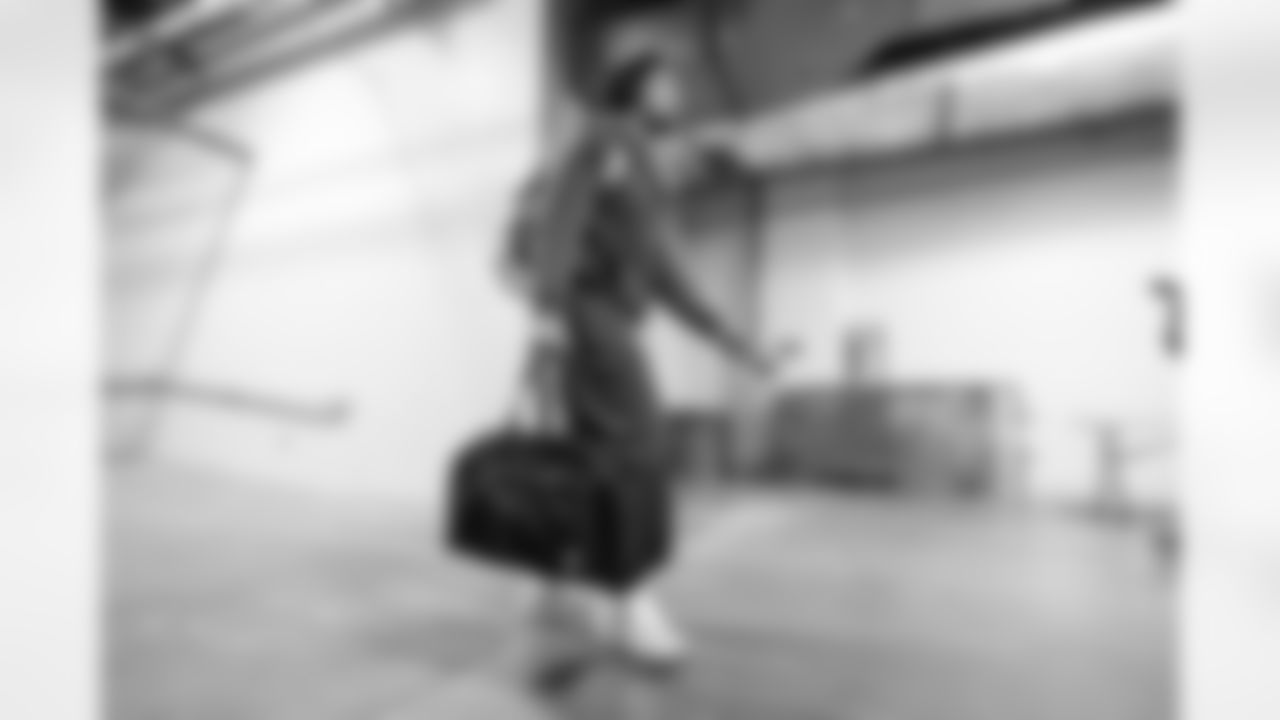 TE Oronde Gadsden (86)