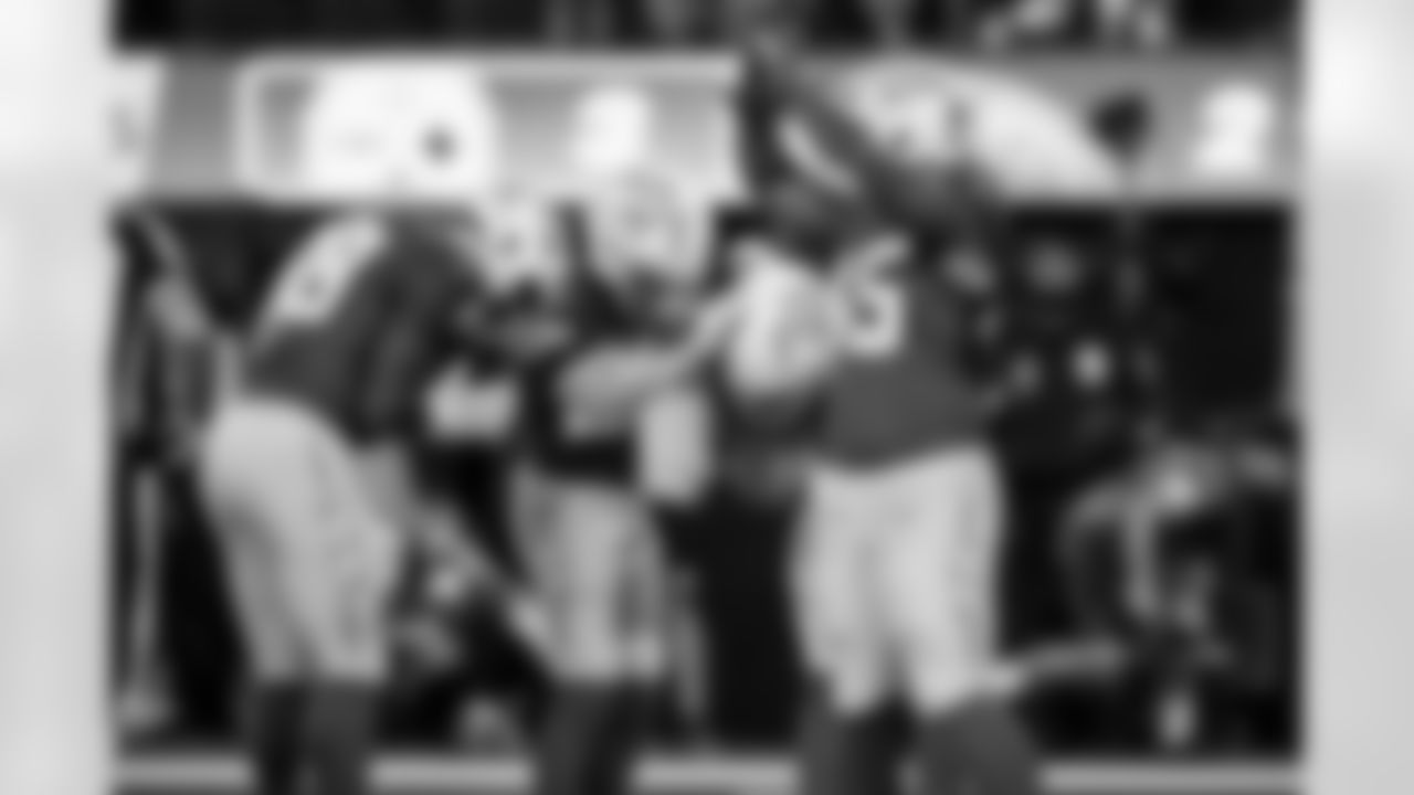 Take a look back at the best photos of Tuli Tuipulotu's 2025 campaign.