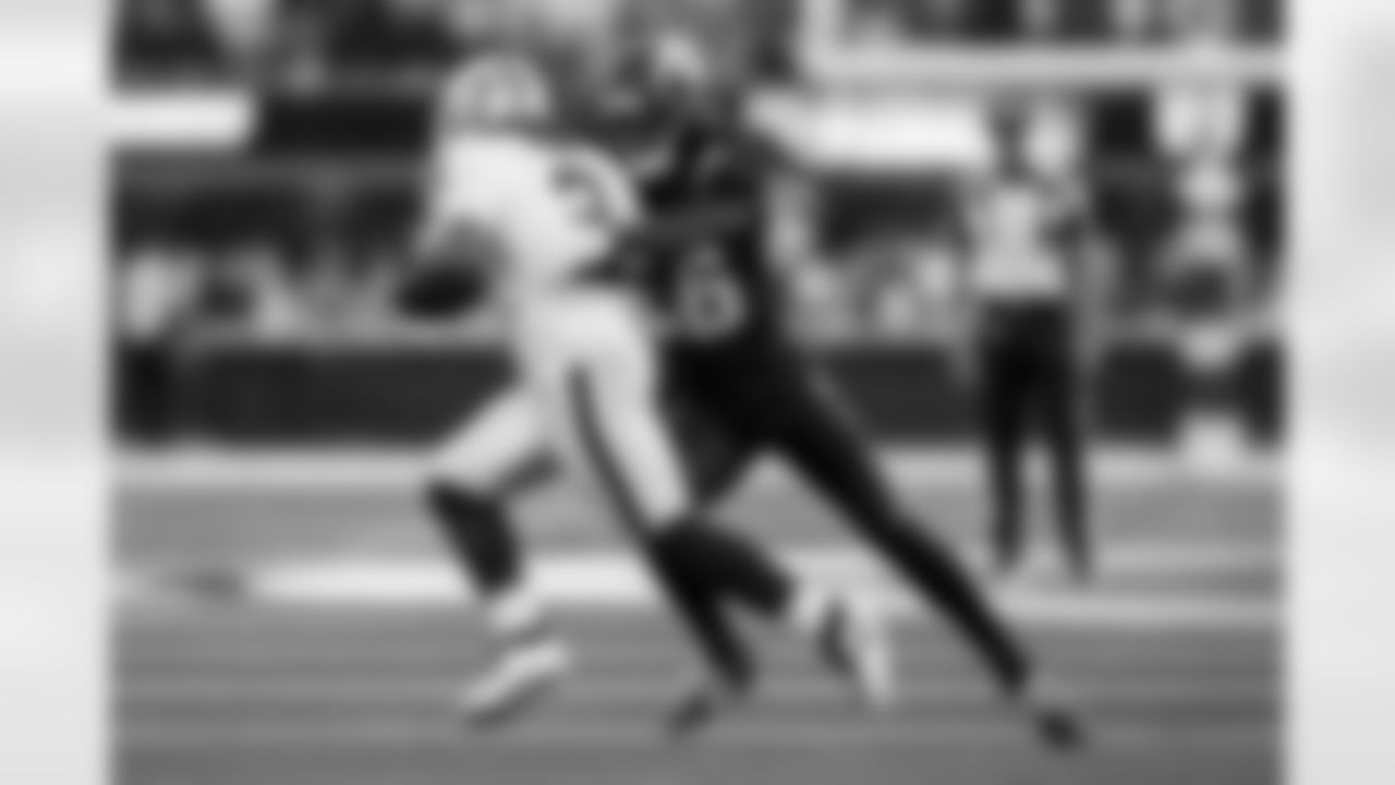 Check out the best shots from the Chargers Week 13 matchup against the Raiders!