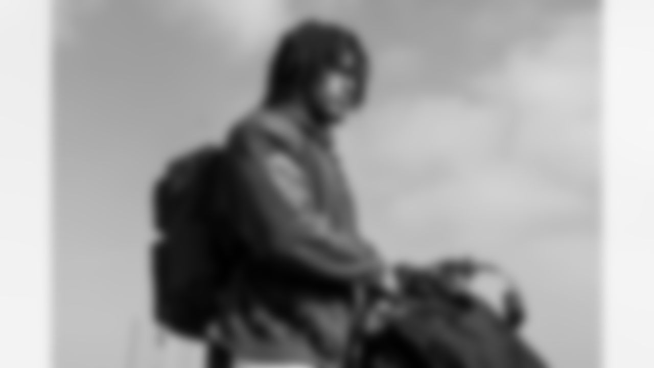 Los Angeles Chargers RB Omarion Hampton (8) travels to Dallas on Saturday, Dec. 20, 2025 for the Week 16 regular season matchup against the Dallas Cowboys.