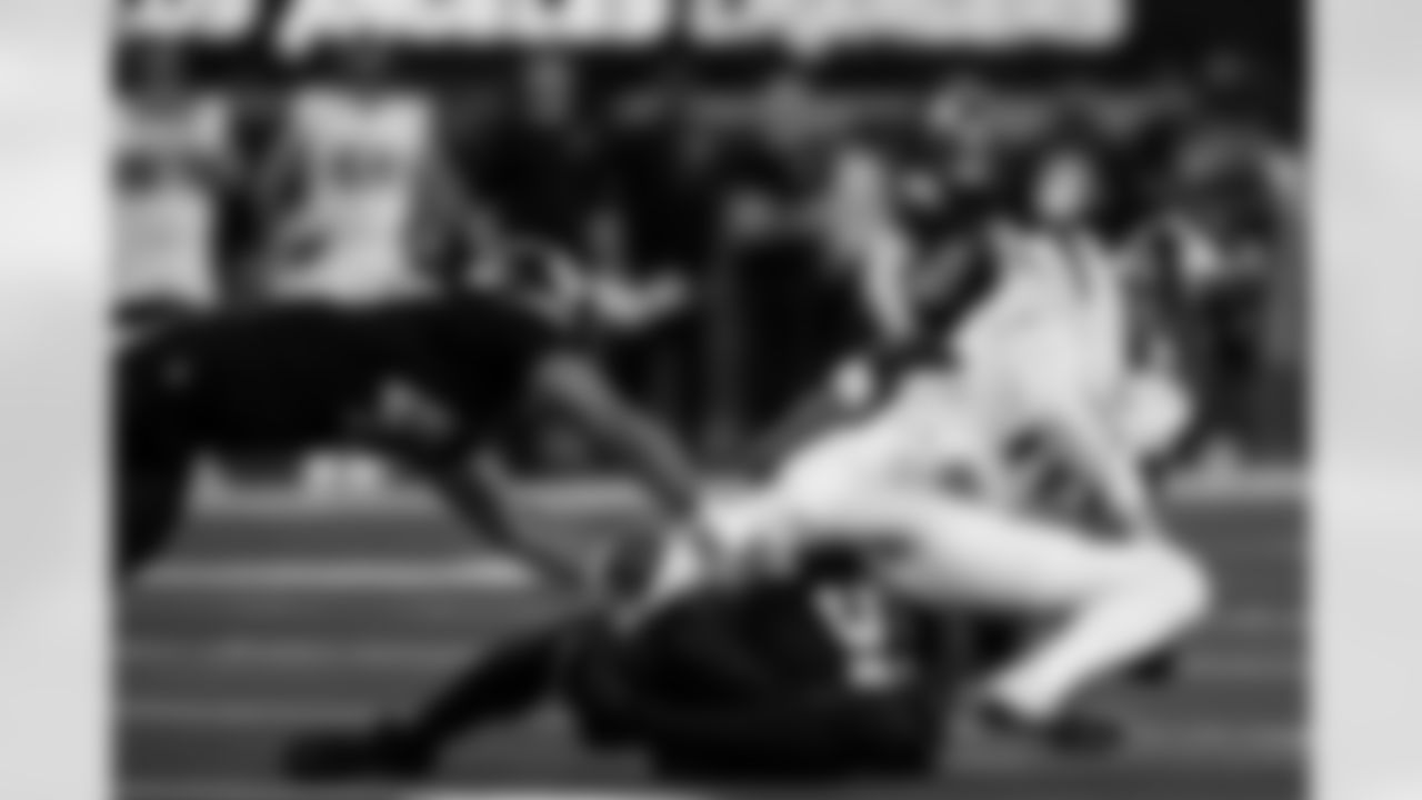 Take a look at the best photos of Chargers 2026 free agent Khalil Mack