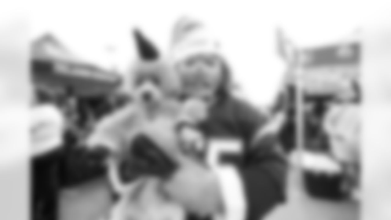 Fans joined the Bolt Fam at Pepsi Tailgate Central to get gameday ready for the Chargers' Week 13 clash with the Las Vegas Raiders.