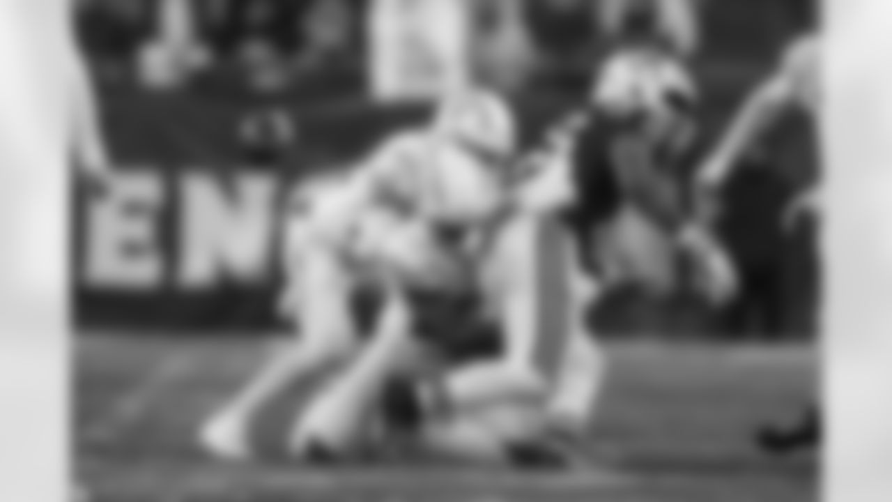 The Los Angeles Chargers play the New England Patriots on Sunday, December 3, 2023 at Gillette Stadium in Foxborough, MA.
[FINAL SCORE: LAC 6 - NE 0]