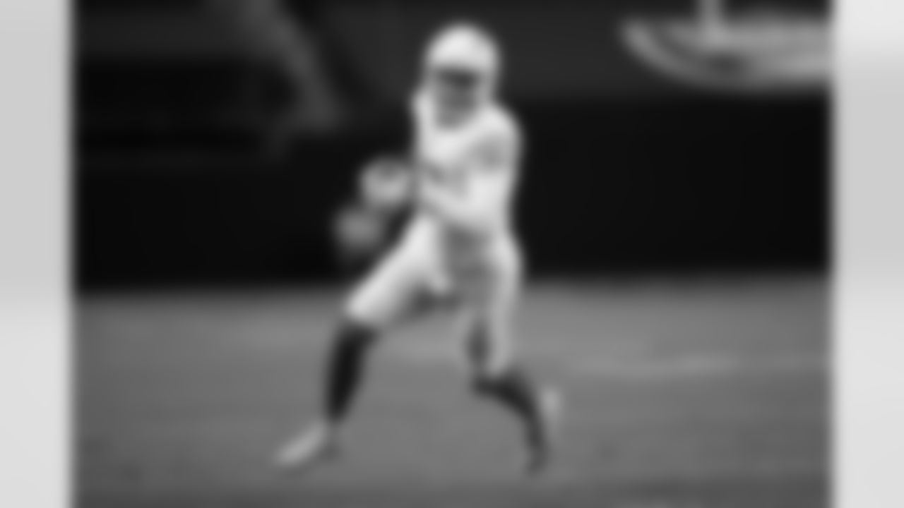 The Los Angeles Chargers play the Las Vegas Raiders on Thursday, December 17, 2020 at Allegiant Stadium in Las Vegas, Nevada. 
[FINAL SCORE: LAC 30 - LV 27]