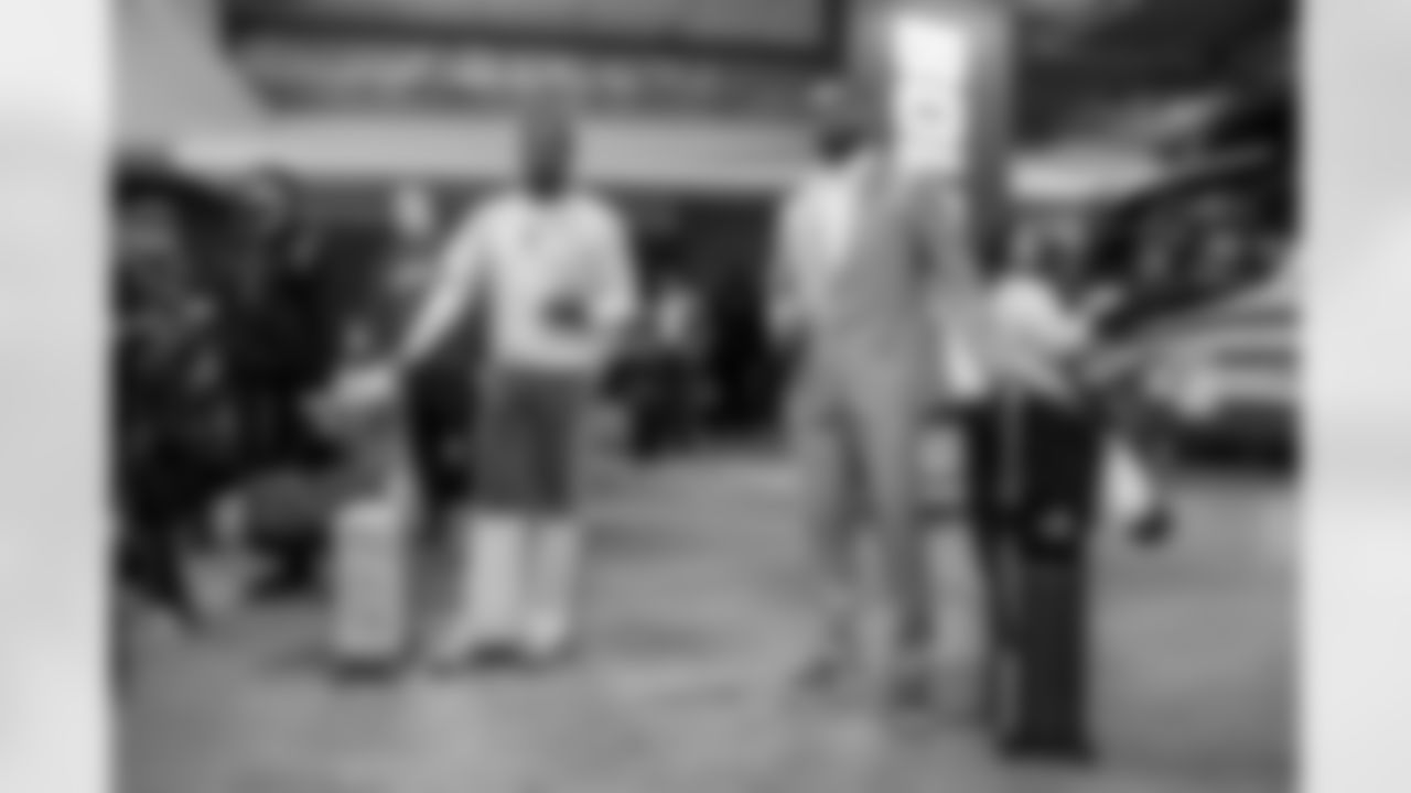 Take a look back at the best photos of the Chargers best arrival fits of the 2025 season.