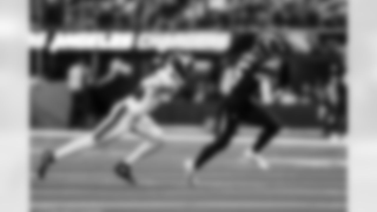 WR Ladd McConkey (15)