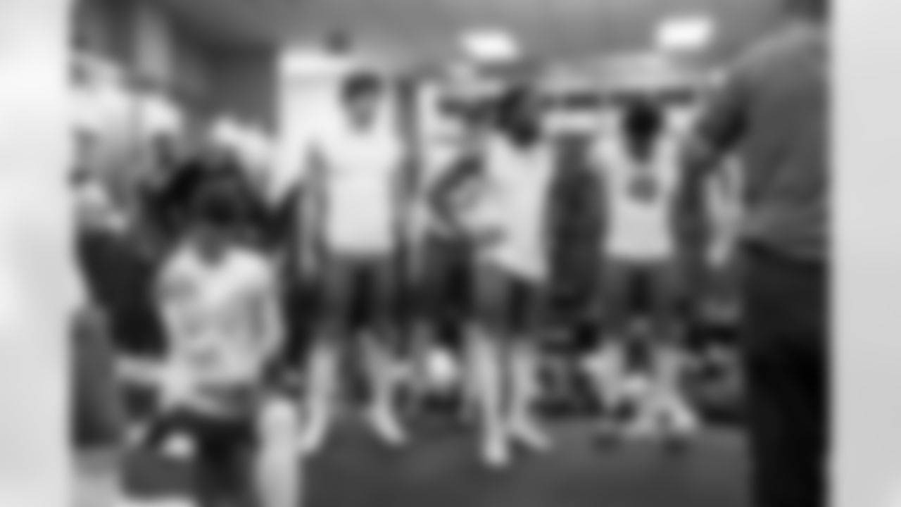 Check out the best shots from the Chargers Week 9 matchup against the Titans!