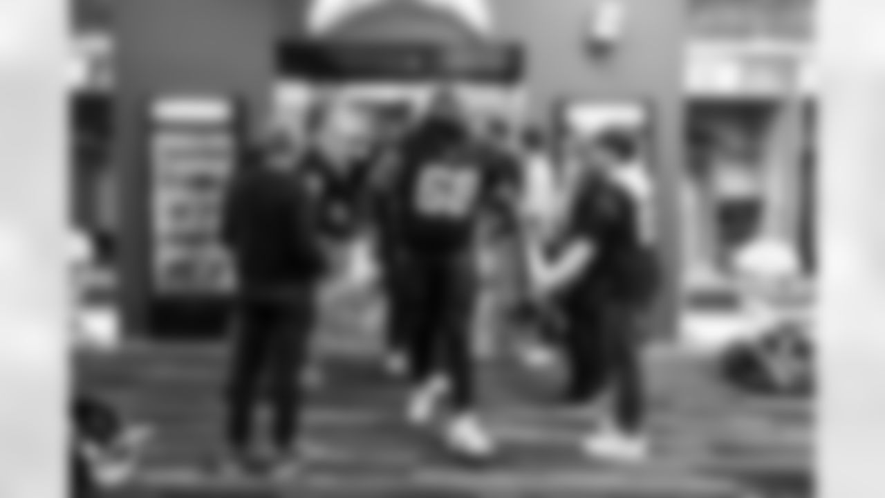 OL Jamaree Salyer (68)