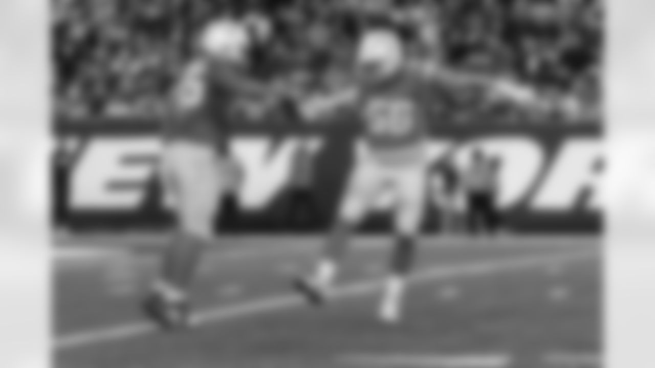 The Los Angeles Chargers play the New York Jets on Monday, November 6, 2023 at MetLife Stadium in East Rutherford, NJ.
[FINAL SCORE: LAC 27 - NYJ 6]