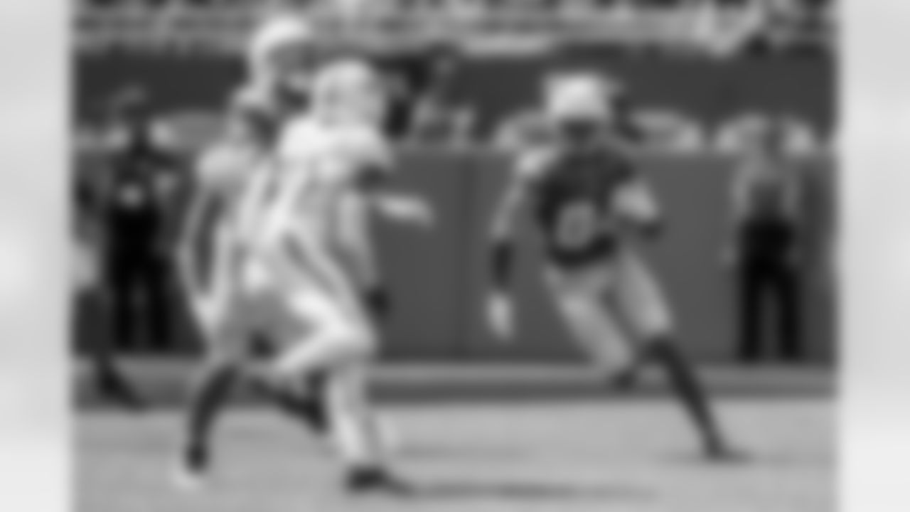 Take a look back at the best photos of the Chargers 2025 draft class in their inaugural NFL campaign.