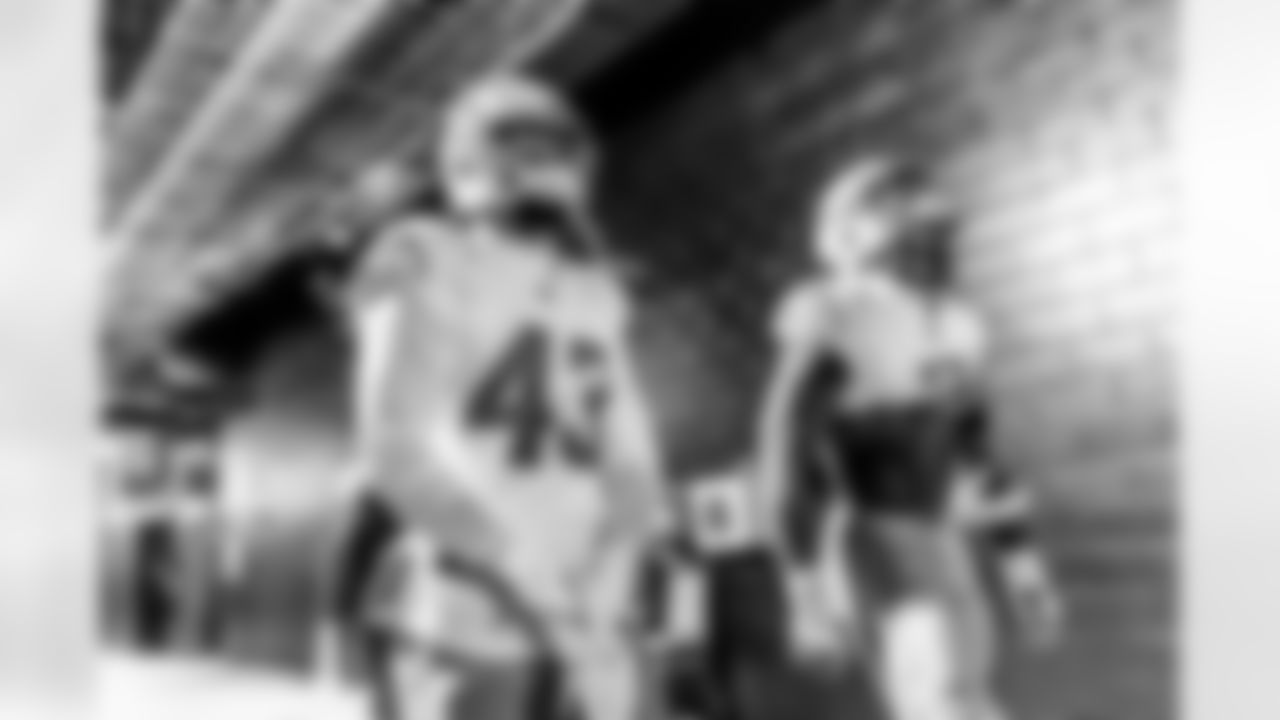 Take a look back at the Chargers Week 17 matchup with the Patriots in monochrome!