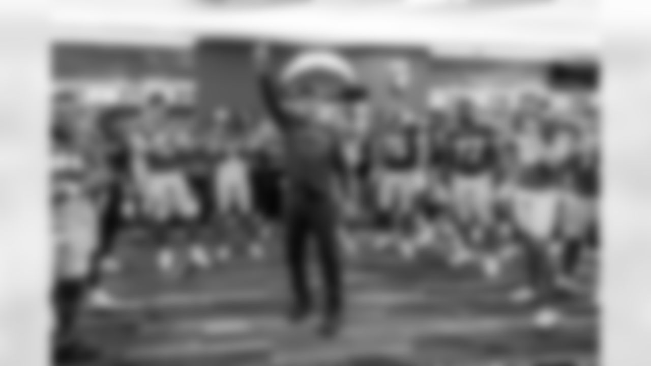 Check out the best shots from the Chargers Week 10 matchup against the Steelers!