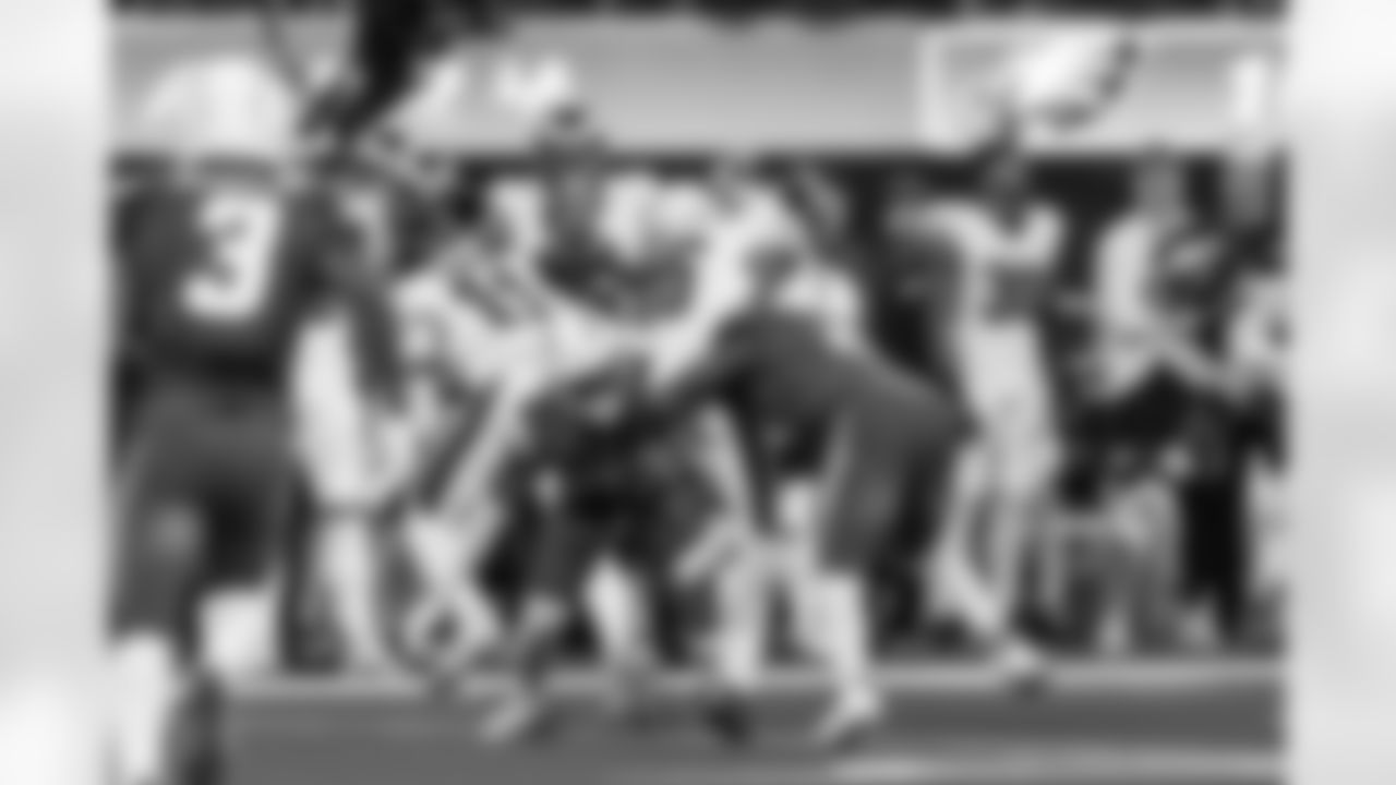 S RJ Mickens (27) and LB Denzel Perryman (6)