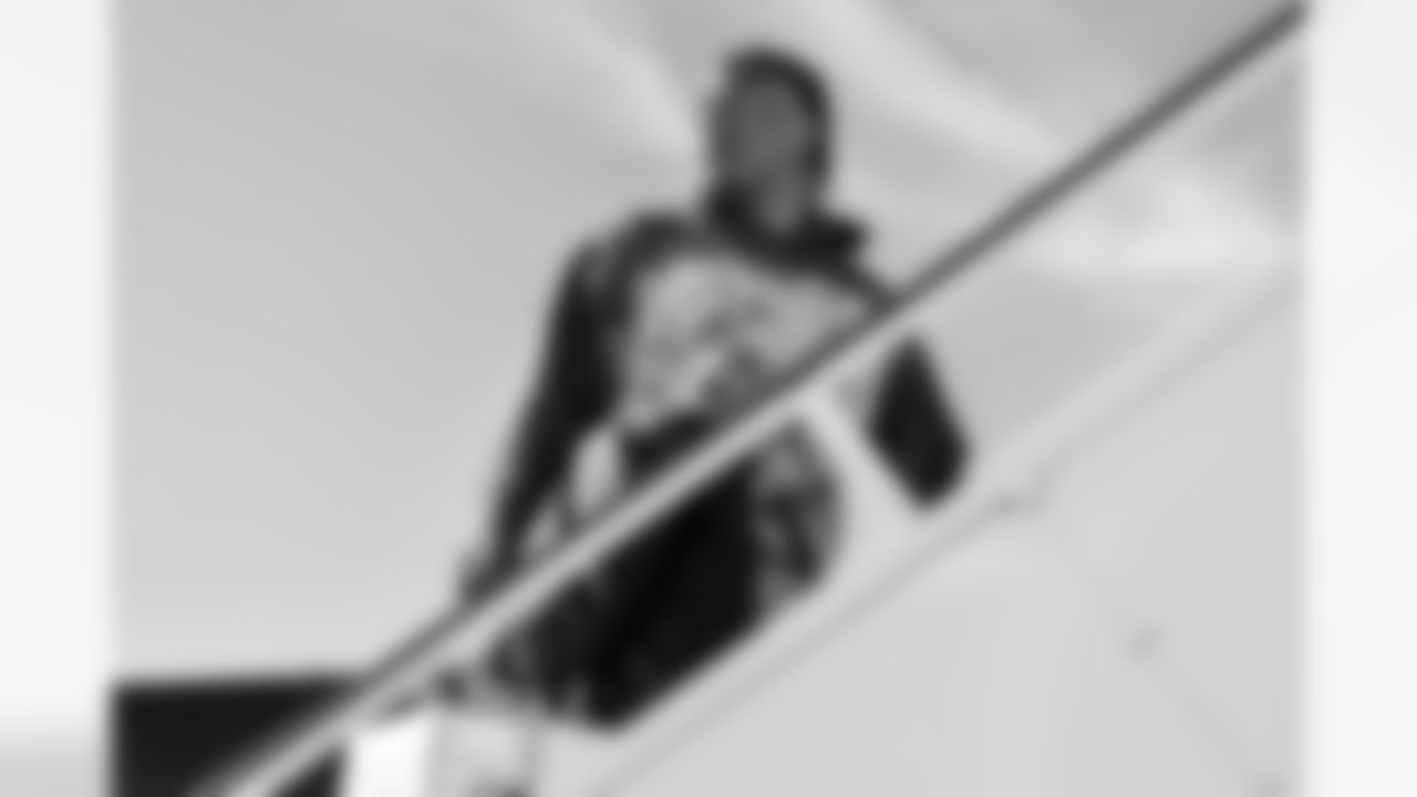 Los Angeles Chargers LB Daiyan Henley (0) travels to New England on Friday, Jan. 9, 2025 for the Wild Card matchup against the New England Patriots.