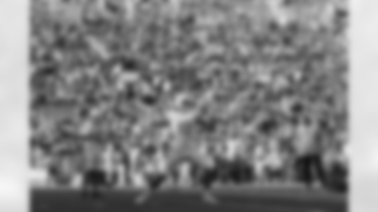 The Los Angeles Chargers play the Green Bay Packers on Sunday, November 19, 2023 at Lambeau Field in Green Bay, WI.
[FINAL SCORE: GB 23 - LAC 20]