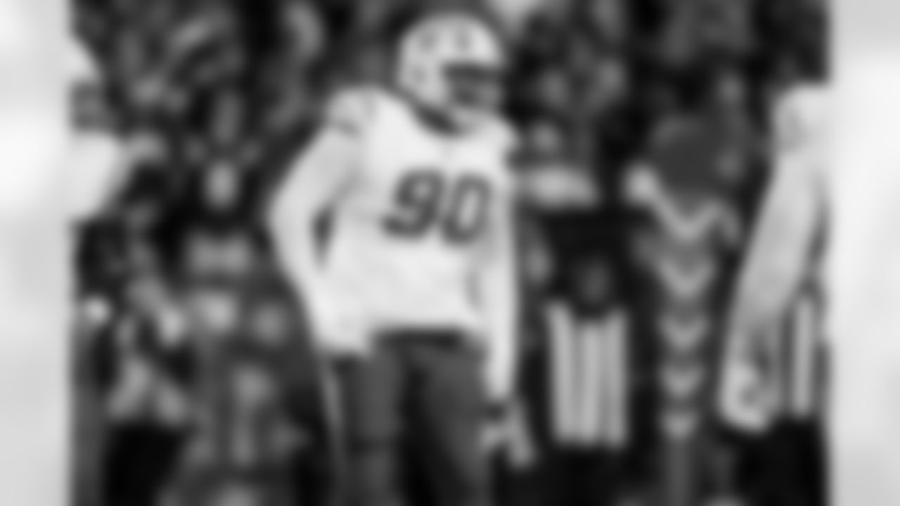 The Los Angeles Chargers agreed to terms on a multi-year contract extension with defensive lineman Teair Tart