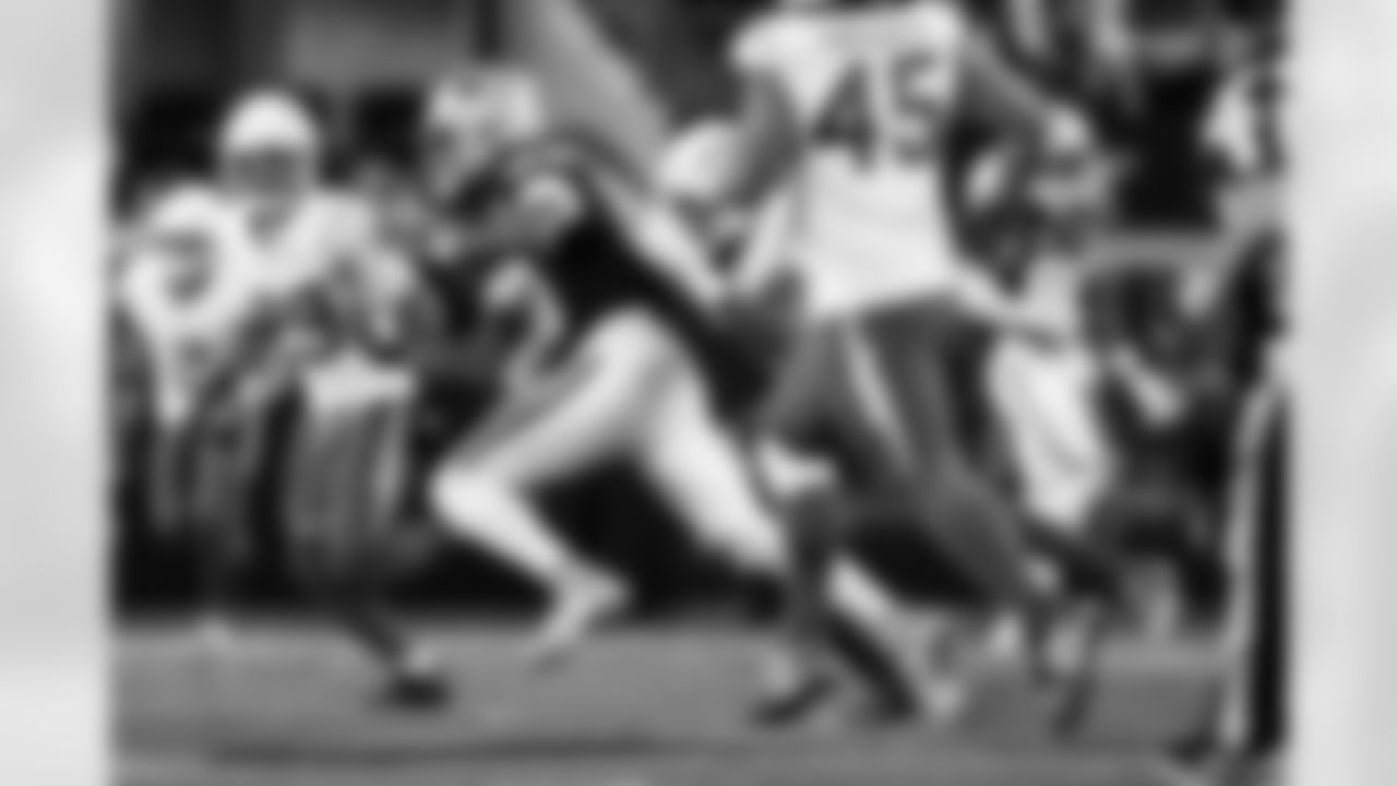 Check out the best shots from the Chargers Week 16 matchup against the Cowboys!