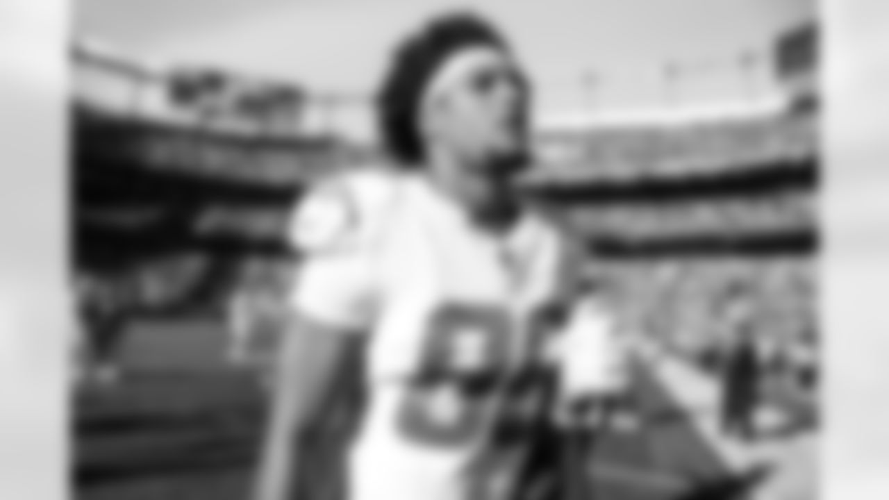 TE Oronde Gadsden (86)