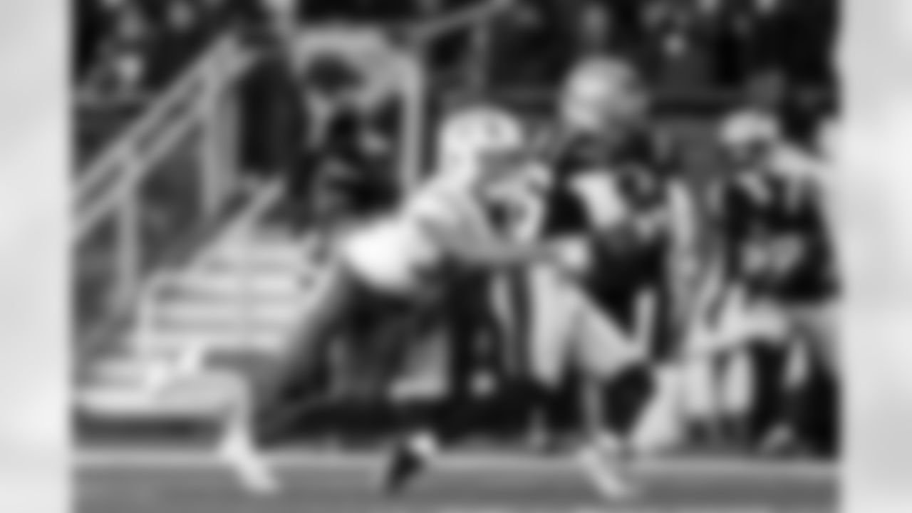 DB Deane Leonard (33)