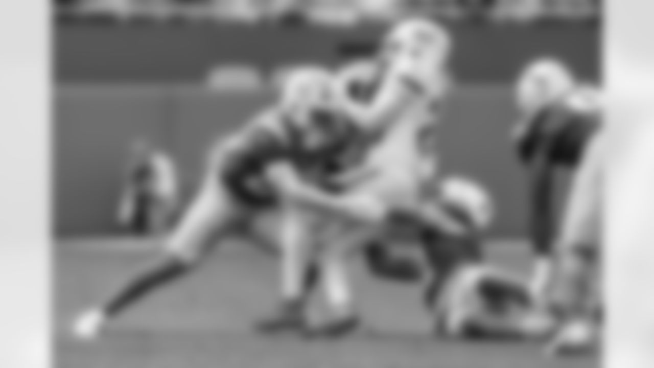 Check out the best shots from the Chargers Week 6 matchup against the Dolphins!