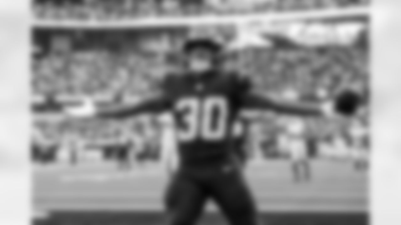 RB Kimani Vidal (30)