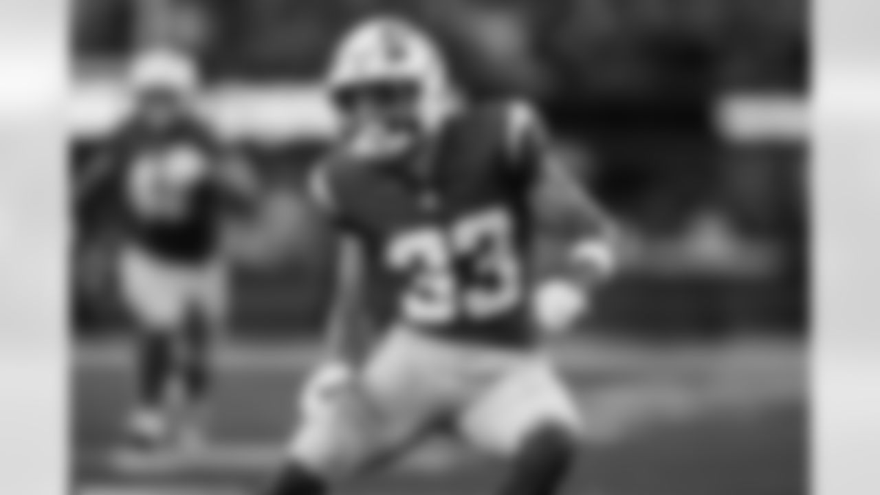 Take a look at the best photos of Chargers 2026 free agent Deane Leonard