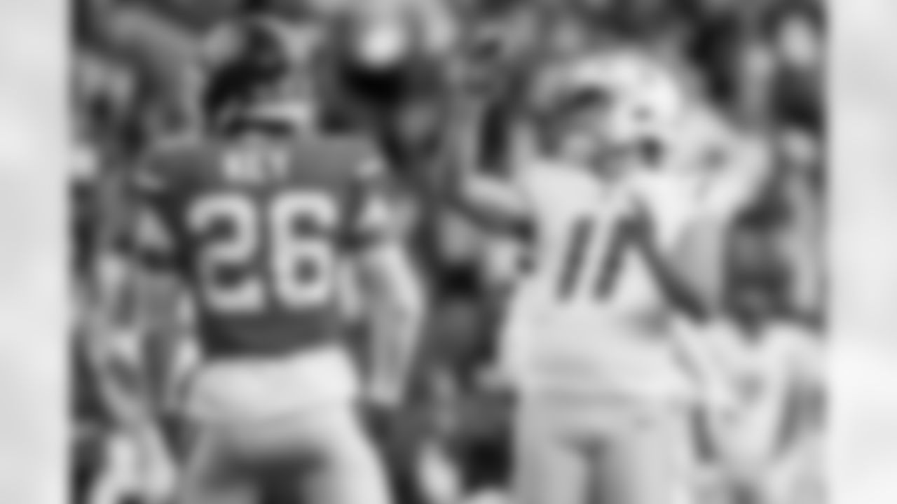 Check out the best shots from the Chargers Week 18 matchup against the Broncos!