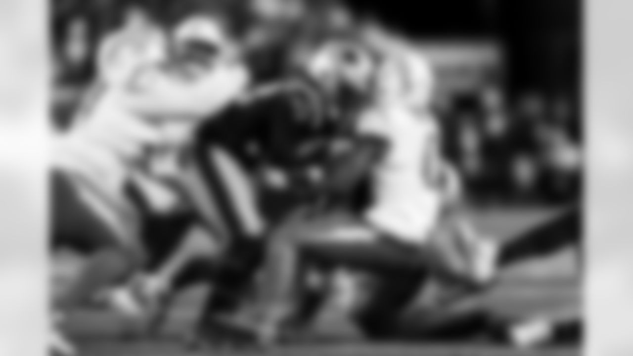 LB Daiyan Henley (0)