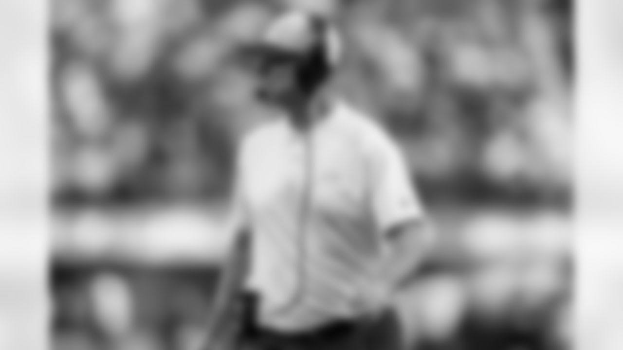 The Los Angeles Chargers play the Tennessee Titans on Sunday, November 10, 2024 at SoFi Stadium in Inglewood, CA.
[FINAL SCORE: LAC 27 - TEN 17]