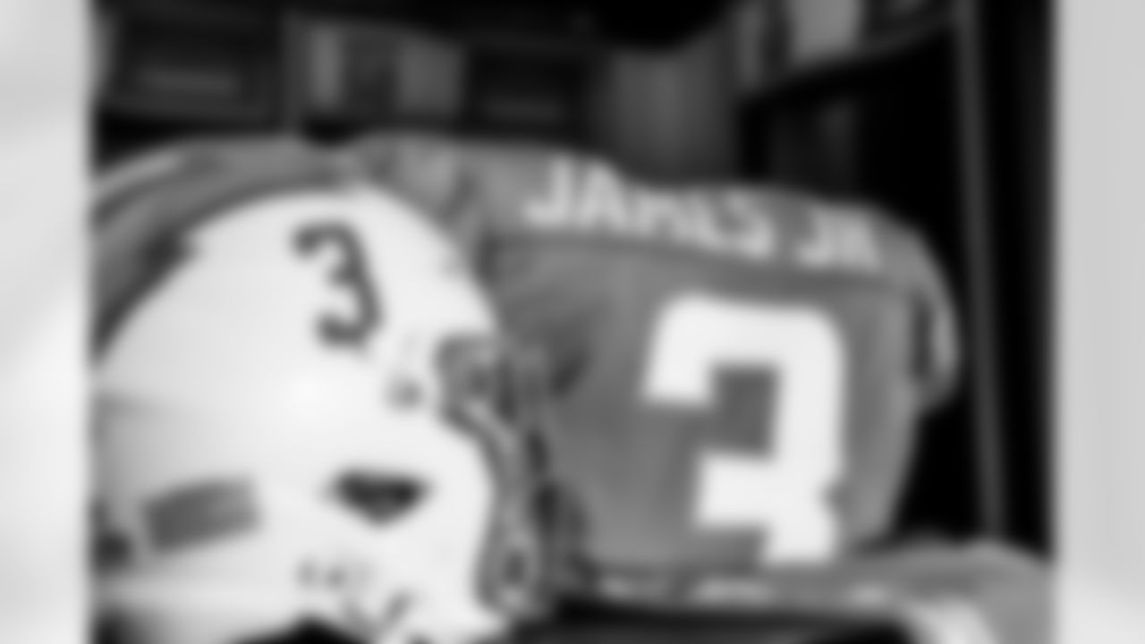 Take a look back at the Chargers Week 5 matchup with the Commanders in monochrome!