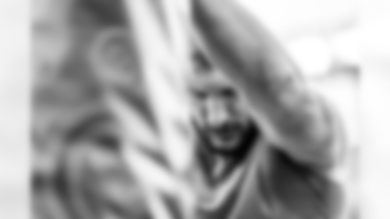 The Los Angeles Chargers play the Tennessee Titans on Sunday, September 17, 2023 at Nissan Stadium in Nashville, TN.
[FINAL SCORE: TEN 27 - LAC 24]