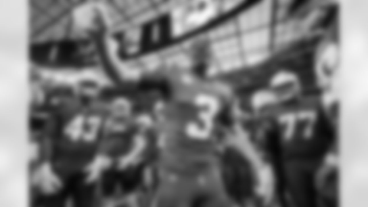 S Derwin James Jr. (3)