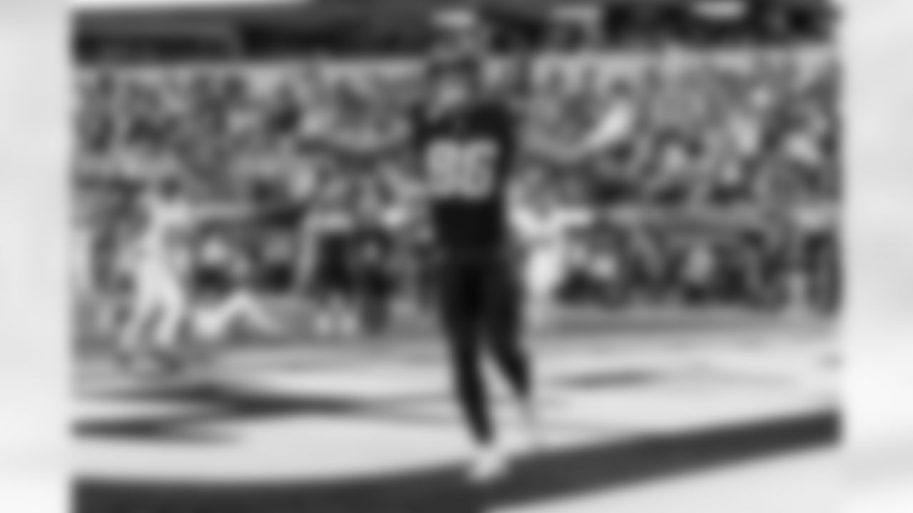 Check out the best shots from the Chargers Week 17 matchup against the Texans!