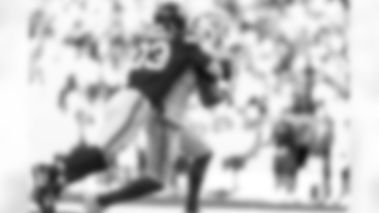 TE Oronde Gadsden (86)