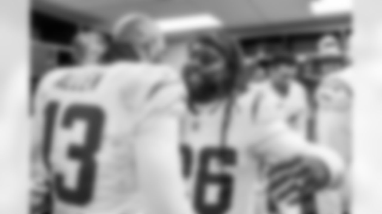 Check out the best shots from the Chargers Week 15 matchup against the Chiefs!