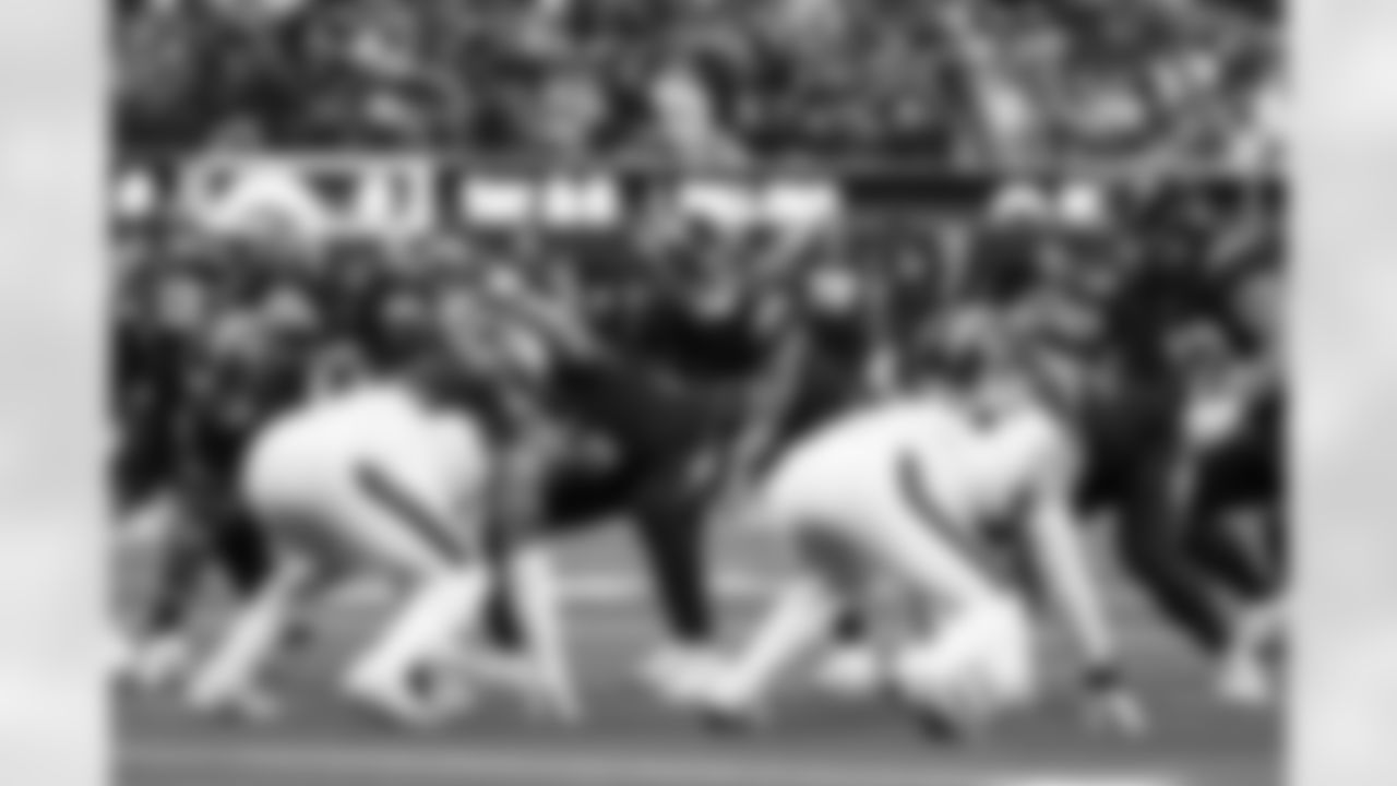 QB Justin Herbert (10)
