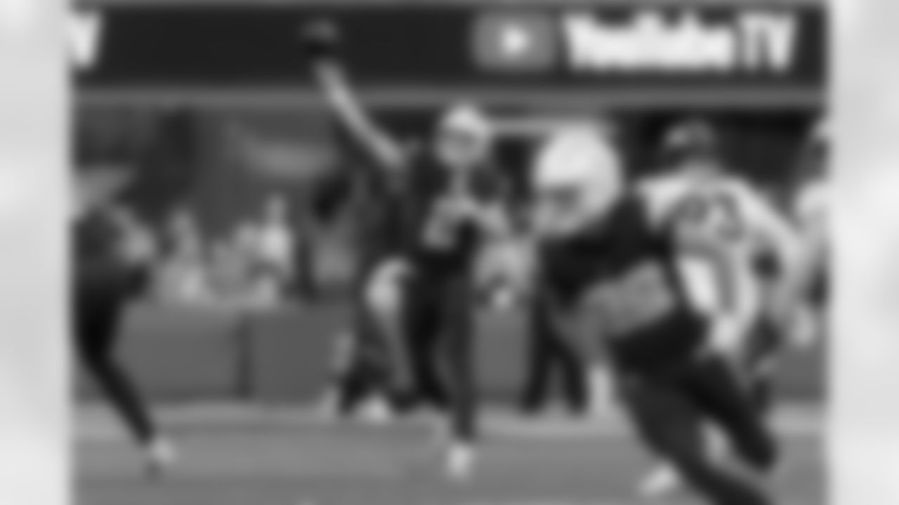 The Los Angeles Chargers play the Denver Broncos on Sunday, December 10, 2023 at SoFi Stadium in Inglewood, CA.
[FINAL SCORE: DEN 24 - LAC 7]