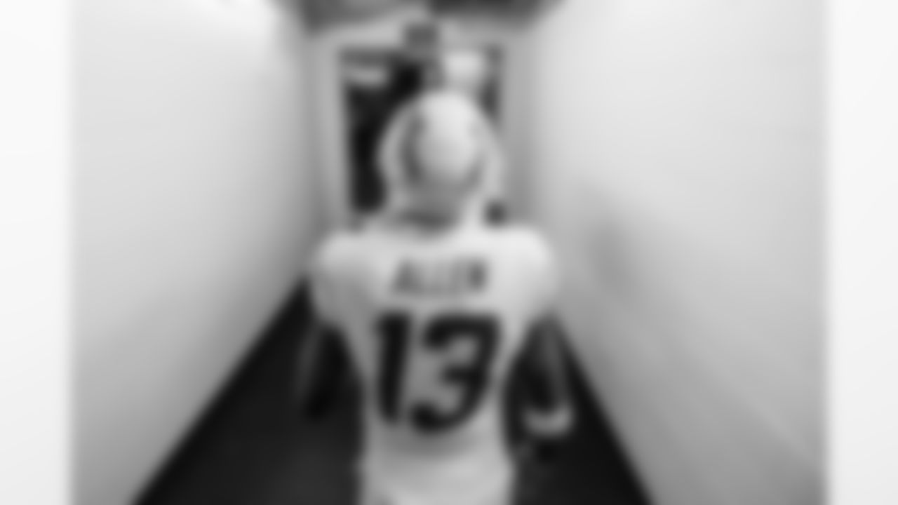 Check out the best shots from the Chargers Week 2 matchup against the Raiders!