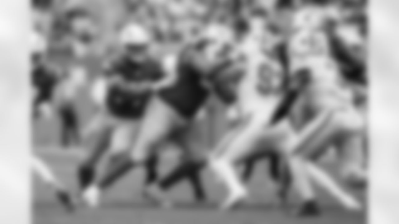 Check out the best shots from the Chargers Week 6 matchup against the Dolphins!