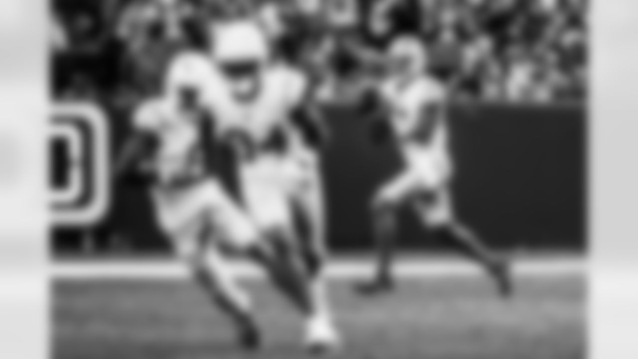 Take a look back at the Chargers Week 18 matchup with the Broncos in monochrome.