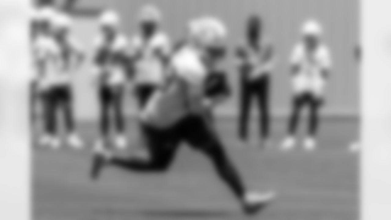 Los Angeles Chargers players participate in Phase 3 of the offseason program on Friday, May 30, 2025 at The Bolt in El Segundo, CA.