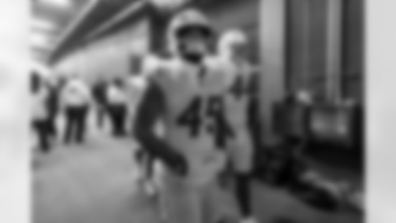 Check out the best shots from the Chargers Week 15 matchup against the Chiefs!