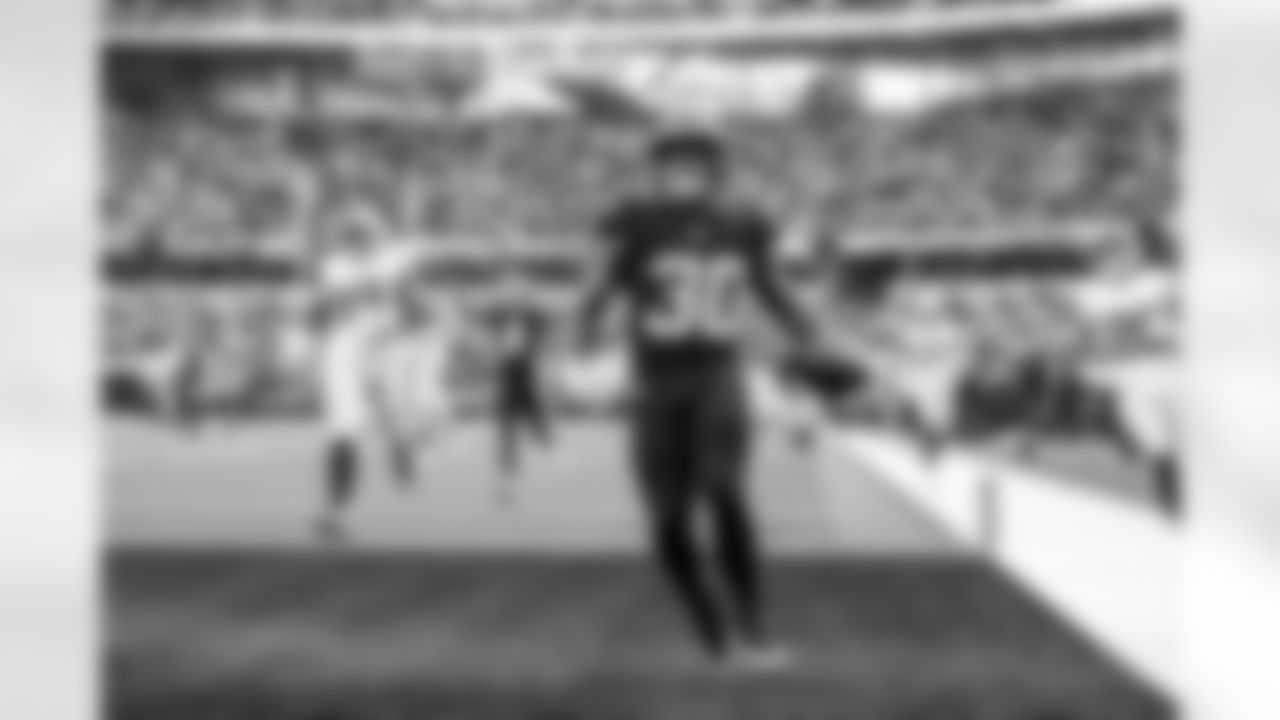 RB Kimani Vidal (30)