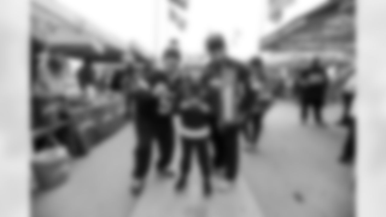 Fans joined the Bolt Fam at Pepsi Tailgate Central to get gameday ready for the Chargers' Week 13 clash with the Las Vegas Raiders.